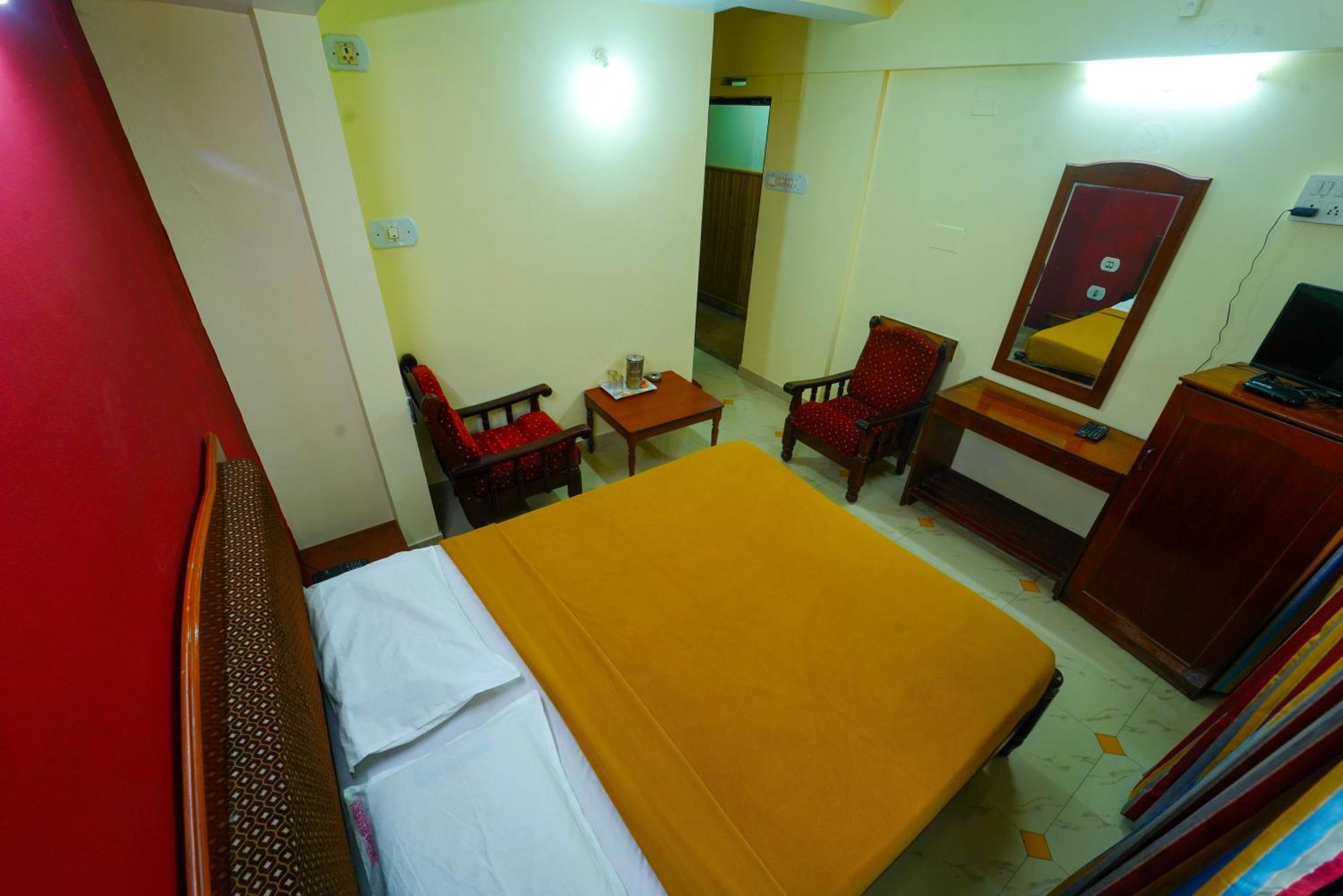 Amogha Residency Hotell Mysore Exteriör bild